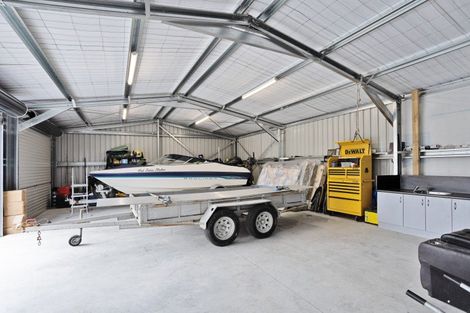 Photo of property in 12 Pegasus Place, Seaward Bush, Invercargill, 9812