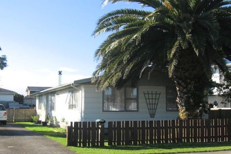 Photo of property in 21 Winton Street, Paraparaumu Beach, Paraparaumu, 5032