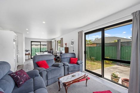 Photo of property in 174a Bowhill Road, New Brighton, Christchurch, 8083
