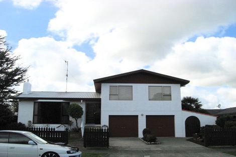 Photo of property in 19 Akepiro Place, Tawhero, Whanganui, 4501