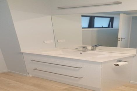 Photo of property in 65 York Street, Picton, 7220