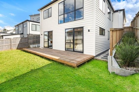 Photo of property in 25 Baumea Rise, Massey, Auckland, 0614