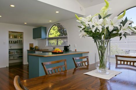 Photo of property in 100 Taupo View Road, Taupo, 3330