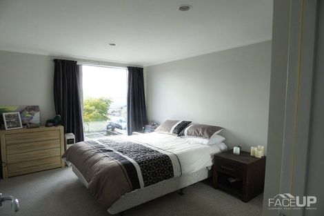 Photo of property in 9w Clearwater Cove, West Harbour, Auckland, 0618