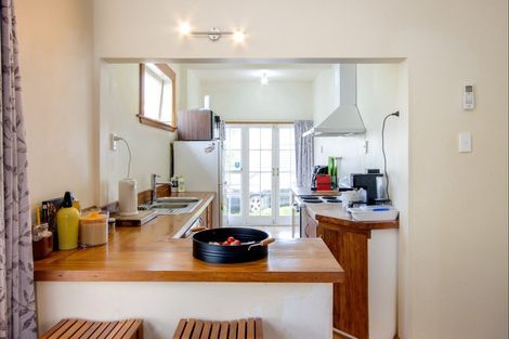 Photo of property in 105 Wellesley Road, Napier South, Napier, 4110