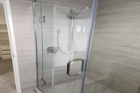 Photo of property in 64c Yeovil Road, Te Atatu Peninsula, Auckland, 0610