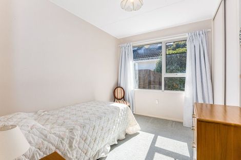 Photo of property in 22 Bushey Way, Maungaraki, Lower Hutt, 5010