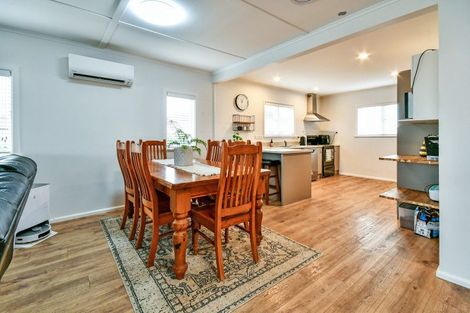 Photo of property in 6 Church Street, Tuakau, 2121