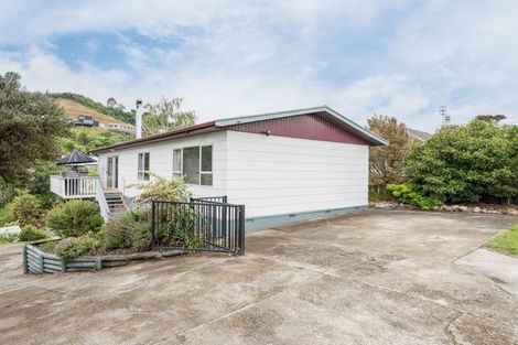 Photo of property in 46 Arapiki Road, Stoke, Nelson, 7011