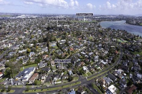 Photo of property in 4 Sarah Place, Farm Cove, Auckland, 2012