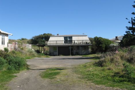 Photo of property in 14 Hunia Terrace, Himatangi Beach, Foxton, 4891
