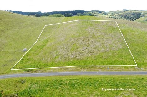 Photo of property in 10 Barnfield Road, Kaiwaka, 0573