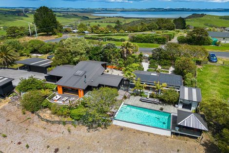 Photo of property in 170 Oyster Point Road, Kaukapakapa, Warkworth, 0984