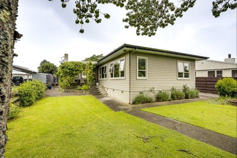 Photo of property in 10 Lipscombe Crescent, Havelock North, 4130