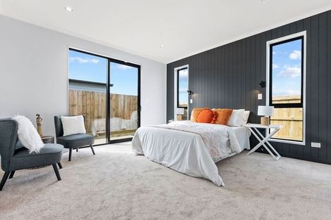 Photo of property in 65 Clarks Beach Road, Clarks Beach, 2122