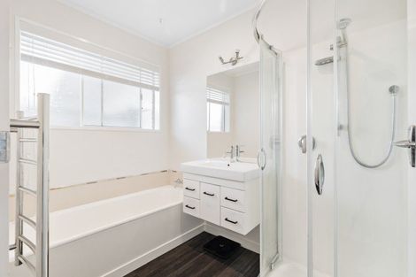 Photo of property in 16 Lockhart Avenue, Milson, Palmerston North, 4414