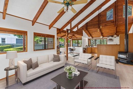 Photo of property in 58a Lantana Road, Green Bay, Auckland, 0604