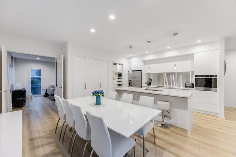 Photo of property in 21 Caldera Drive, Long Bay, Auckland, 0630