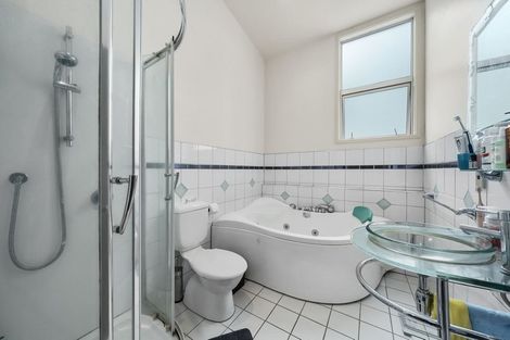 Photo of property in Hb Apartments, 4/3 Holland Street, Te Aro, Wellington, 6011