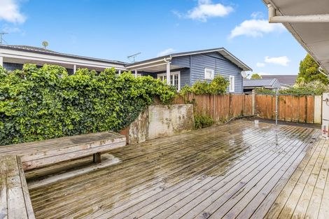 Photo of property in 2/21 Gardner Avenue, New Lynn, Auckland, 0600
