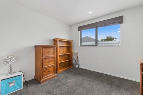 Photo of property in 4 Huntingdon Drive, Rangiora, 7400
