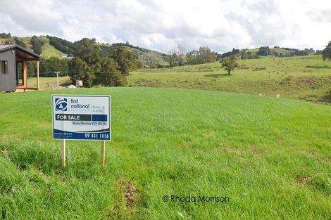 Photo of property in 12 Arahanga Road, Paparoa, 0571