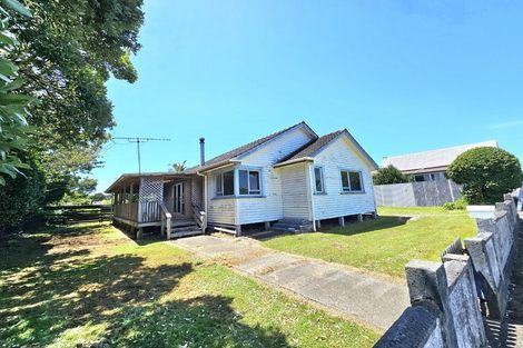 Photo of property in 8 Hutchins Street, Waitara, 4320