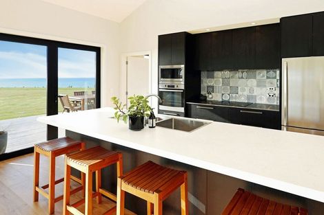 Photo of property in 55 Gardiners Road, Awamoa, Oamaru, 9495