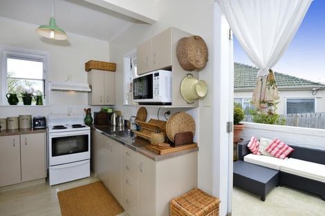 Photo of property in 57 Old Lake Road, Narrow Neck, Auckland, 0624