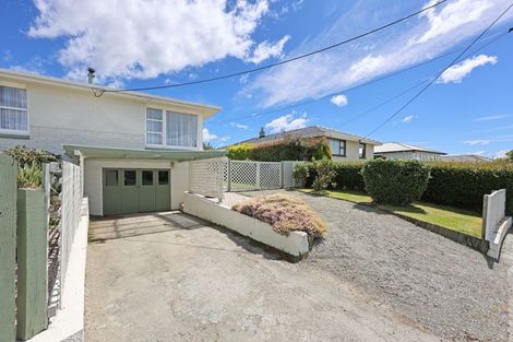 Photo of property in 42 Stuart Street, Holmes Hill, Oamaru, 9401
