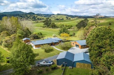 Photo of property in 1017 Tauhoa Road, Kaipara Flats, Warkworth, 0984