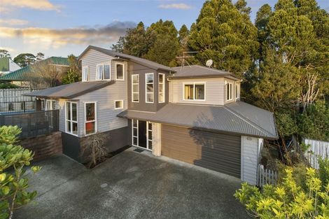 Photo of property in 16 Kittiwake Drive, Schnapper Rock, Auckland, 0632