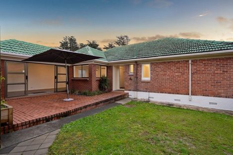 Photo of property in 24 Godley Road, Green Bay, Auckland, 0604