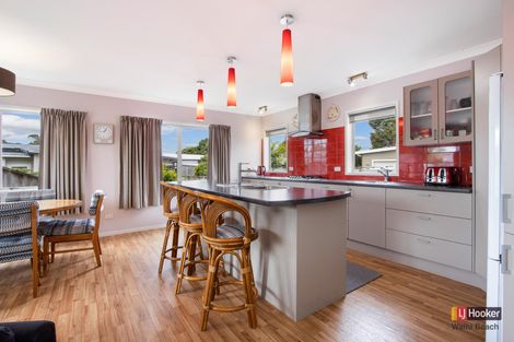 Photo of property in 15a Roretana Drive, Athenree, Katikati, 3177