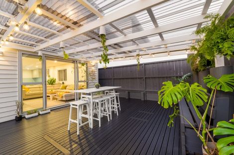 Photo of property in 41 Sunshine Boulevard, Sunnyvale, Auckland, 0612