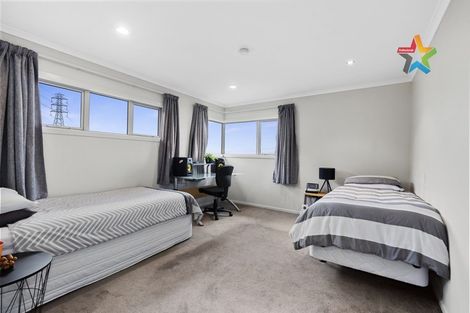 Photo of property in 10 Swain Grove, Riverstone Terraces, Upper Hutt, 5018