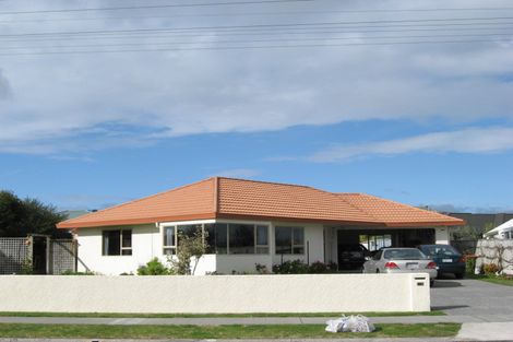 Photo of property in 102 Brookvale Road, Havelock North, 4130