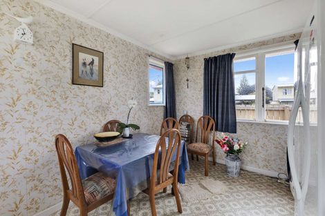 Photo of property in 15b Miro Street, Merrilands, New Plymouth, 4312