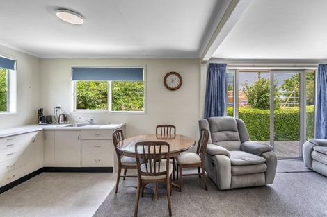 Photo of property in 42 Newburn Street, Waikaia, 9778