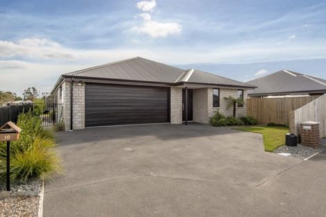 Photo of property in 16 Shale Court, Rolleston, 7614