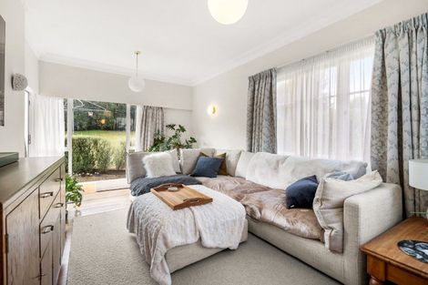 Photo of property in 38 Windsor Road, Maeroa, Hamilton, 3200