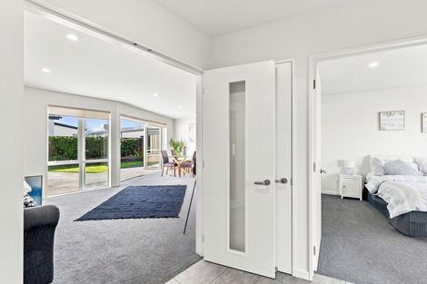 Photo of property in 4 Kilkivan Lane, Broomfield, Christchurch, 8042