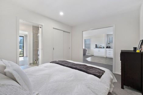 Photo of property in 9 Mount Creighton Crescent, Wanaka, 9305