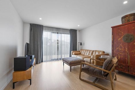 Photo of property in 25a Hereford Street, West End, Palmerston North, 4410