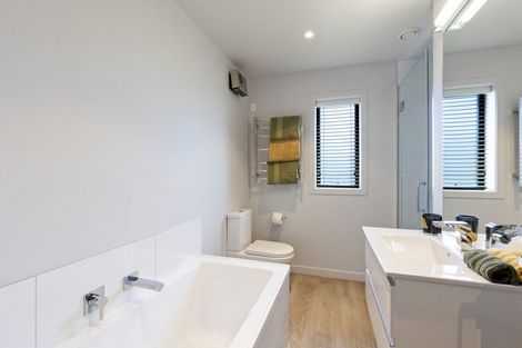 Photo of property in Rannoch Drive, Jacks Point, Queenstown, 9371