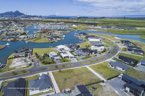 Photo of property in 16 Waitemata Drive, One Tree Point, 0118