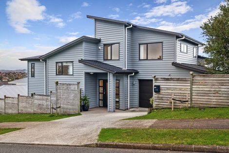 Photo of property in 11 Matisse Drive, West Harbour, Auckland, 0618