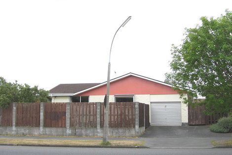 Photo of property in 126 Queenspark Drive, Parklands, Christchurch, 8083