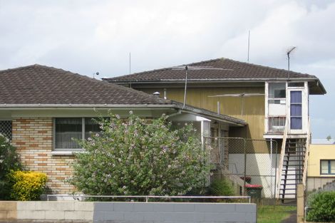 Photo of property in 5/26 Carrington Road, Point Chevalier, Auckland, 1025