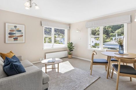 Photo of property in 107-109 Muritai Road, Eastbourne, Lower Hutt, 5013